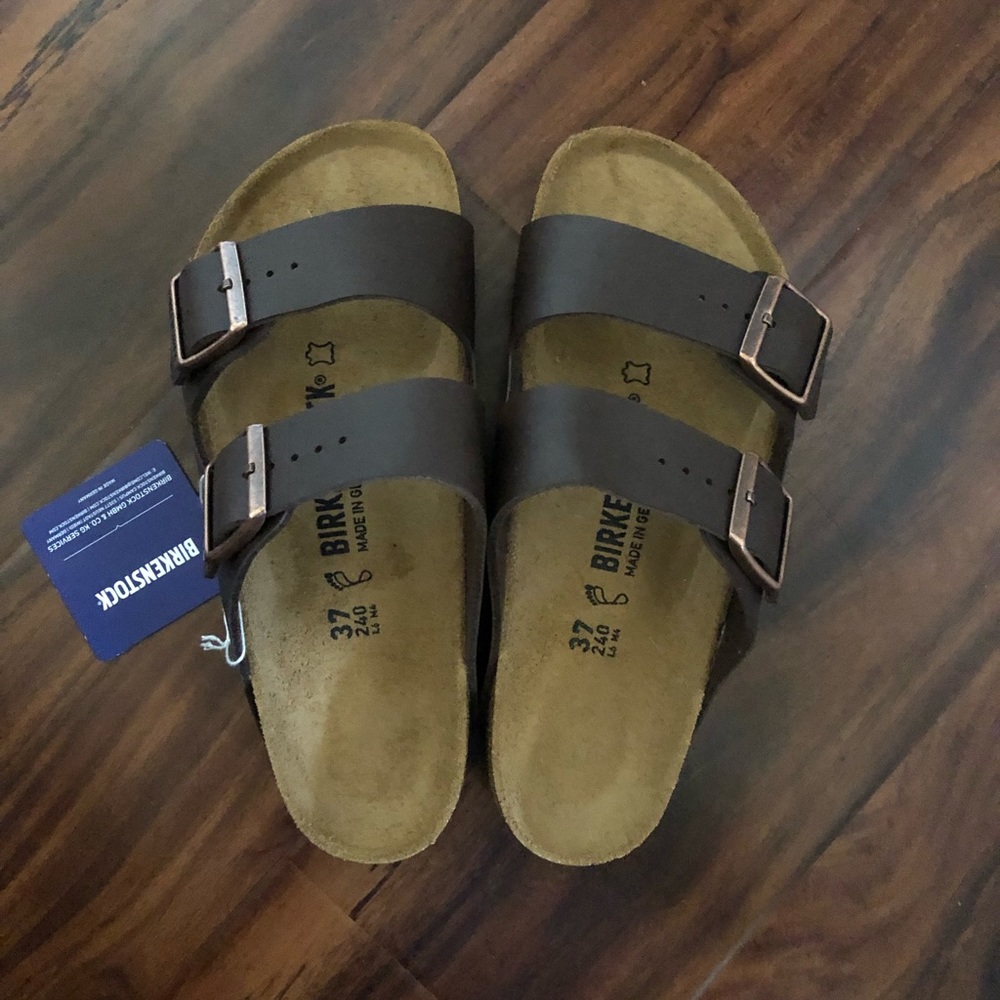 New With Box Dark Brown Birkenstock Arizona